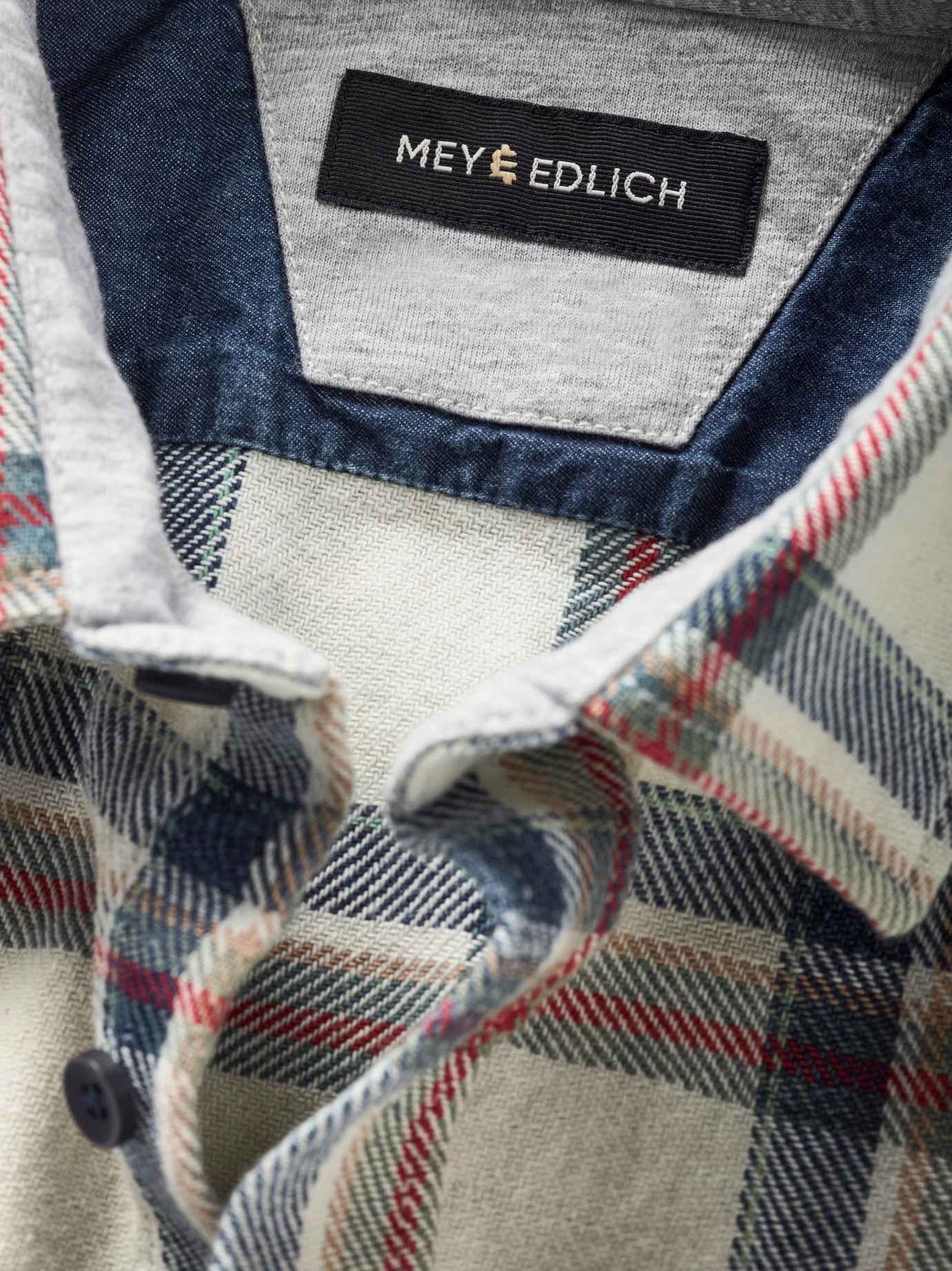 Rustikales Denimhemd 5 Rustikales Denimhemd – Bild 3