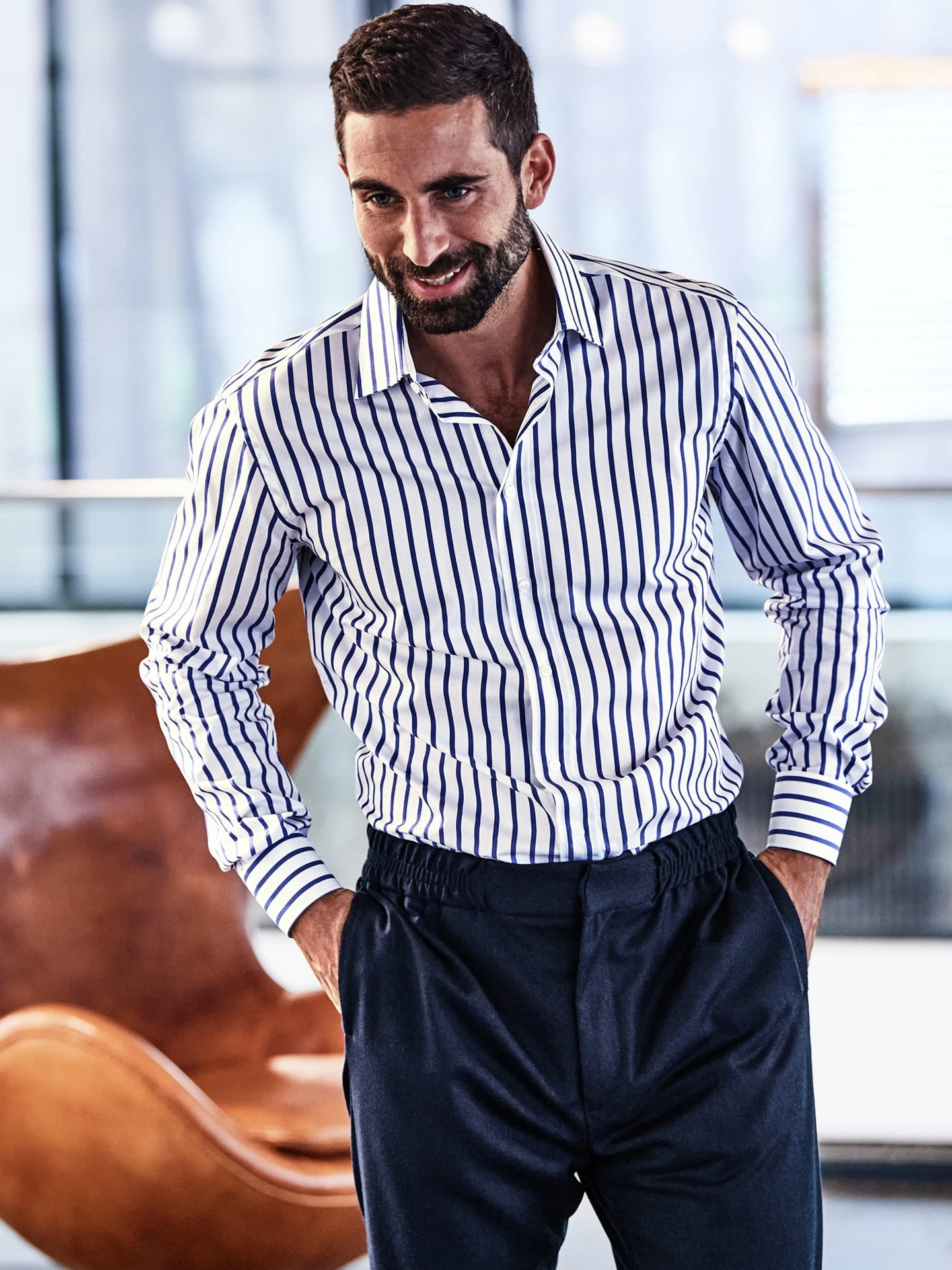 Aufstrebendes Businesshemd 5 Aufstrebendes Businesshemd – Bild 4