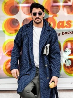 Royal`s Coat -Redbubble Geschaft EC22 6000 DF