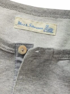 Good-Originals-Henley-T-Shirt -Redbubble Geschaft EC22 7022 DG 1