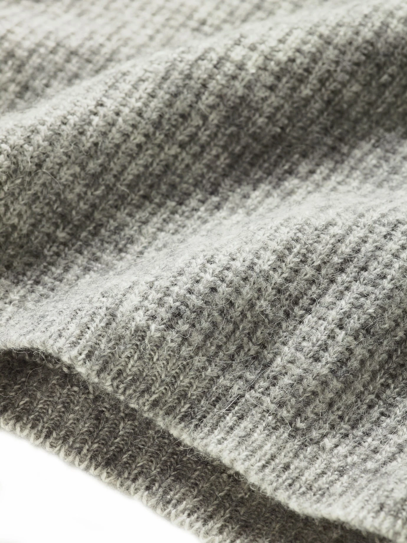 Loyaler Pullover 22 Loyaler Pullover – Bild 20