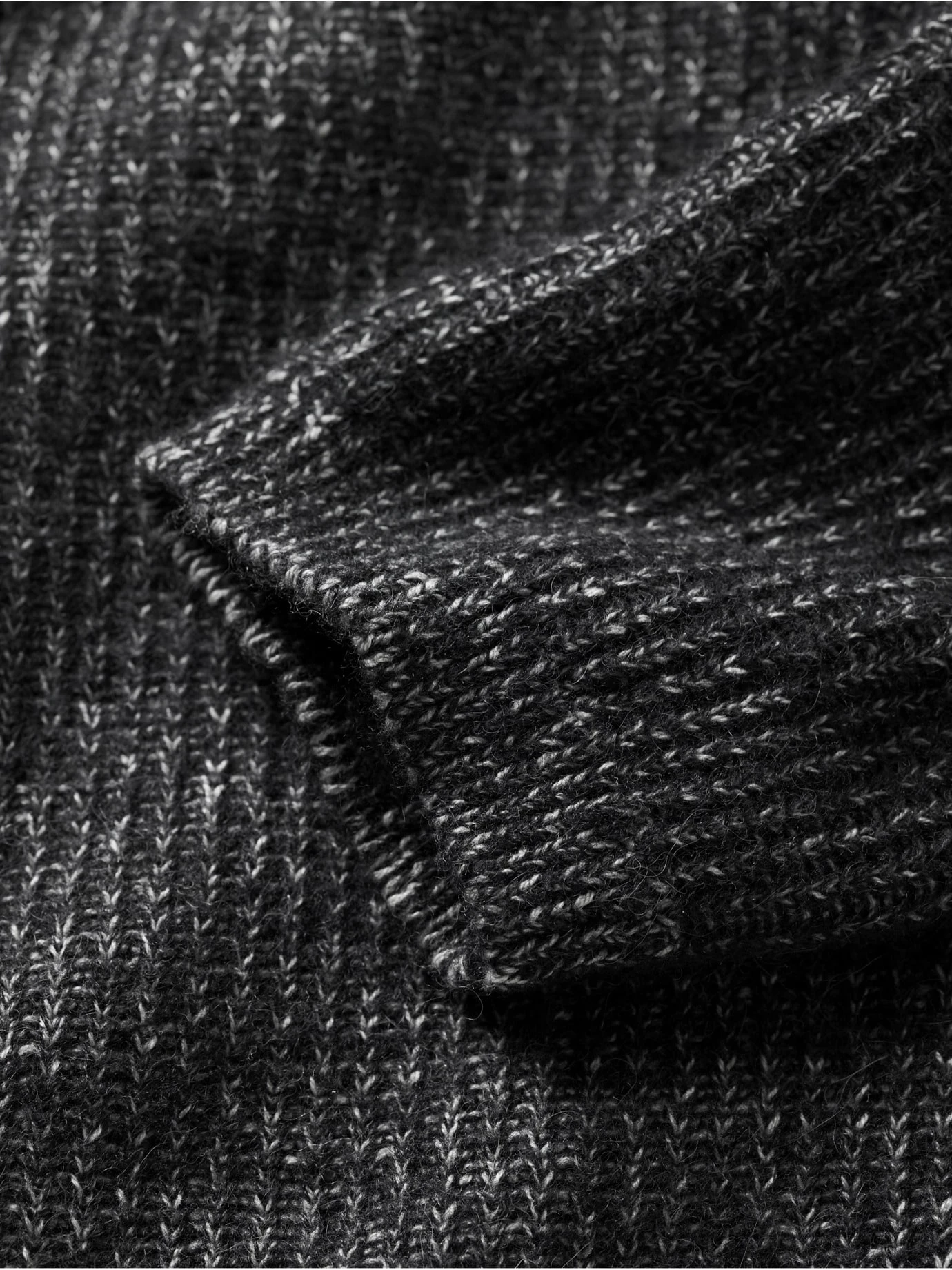 Loyaler Pullover 14 Loyaler Pullover – Bild 12