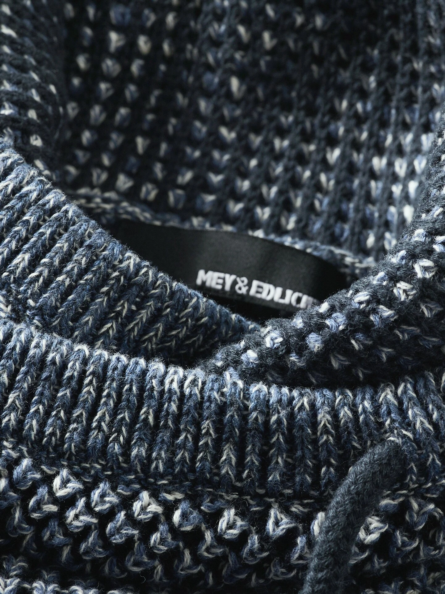 Cowl-Neck-Pullover 8 Cowl-Neck-Pullover – Bild 6