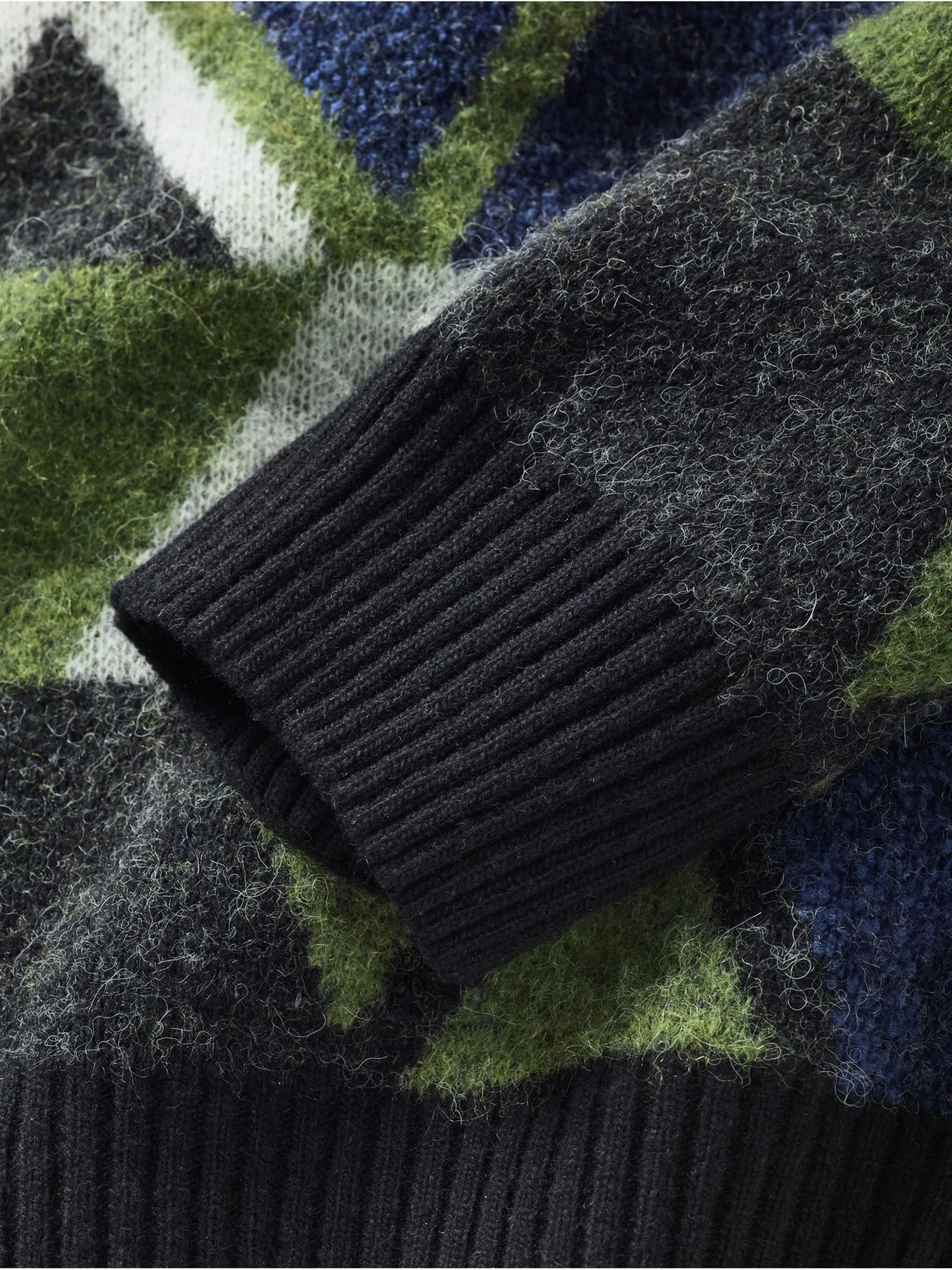 Unberechenbarer Pullover 6 Unberechenbarer Pullover – Bild 4