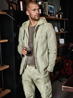 Frische Cargo -Redbubble Geschaft EC24 6214 DF