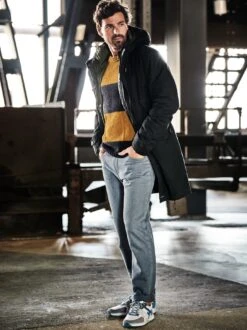 Ganzjahres-Parka -Redbubble Geschaft EC24 6356 DE