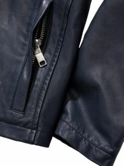 900-Gramm-Lederhoodie -Redbubble Geschaft EC24 6557 DH 1