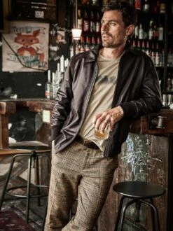 Lederjacke Pub 22 Lederjacke Pub -Redbubble Geschaft EC24 6611 DD