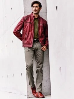 Die Rote Lederjacke -Redbubble Geschaft EC24 7654 DD 1